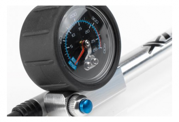 XLC HighAir CNC Pump Blue 4 XLC HighAir CNC Pump Blue - Imagen 2